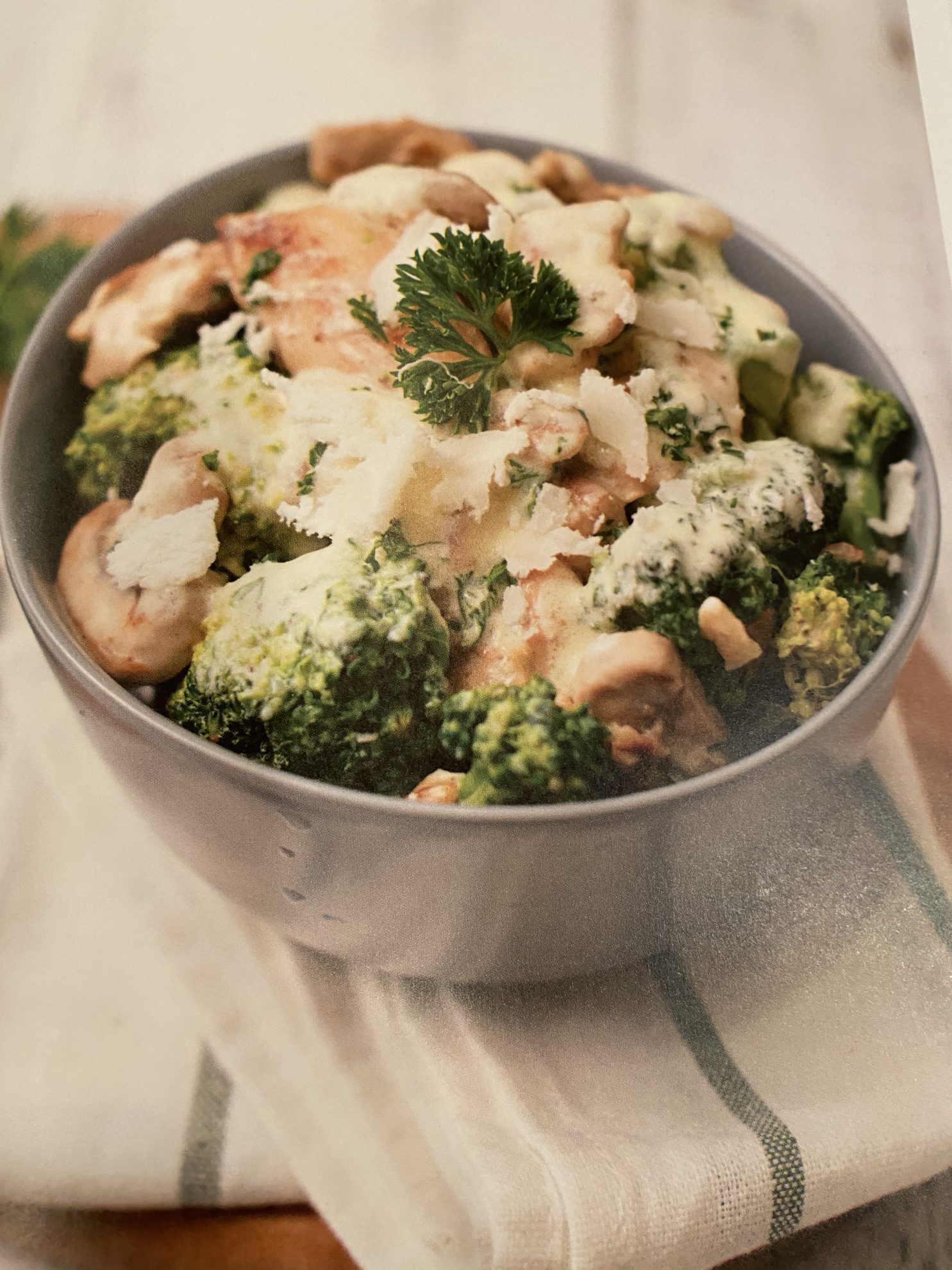 Chicken and Broccoli Alfredo Bowl – Love This Cookbook